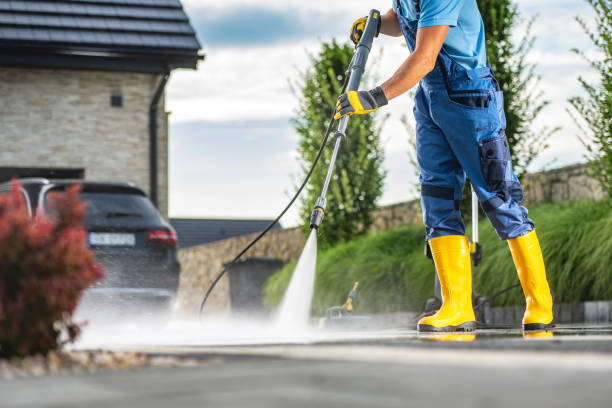 Best House Exterior Washing  in Fowler, CA